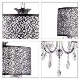 Traditioneller klassischer Kronleuchter aus Kristall und Chrommetall