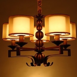 Rustikaler Kronleuchter im Vintage-Mini-Stil aus galvanisiertem Metall im Lodge-Stil