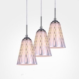 Moderne, schlichte Deckenlampen und Laternen für den Esstisch