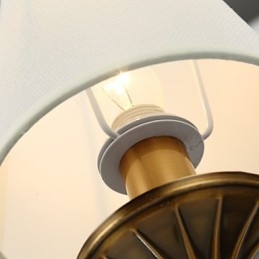 Rustikaler Kronleuchter im Vintage-Mini-Stil aus galvanisiertem Metall der Lodge