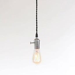 Traditionelle, klassische Pendelleuchte aus Metall im Mini-Stil im Vintage-Stil