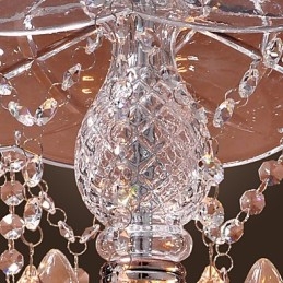 Moderne Kristall-Pendelleuchte mit 3 Lichtern im Glasschirm