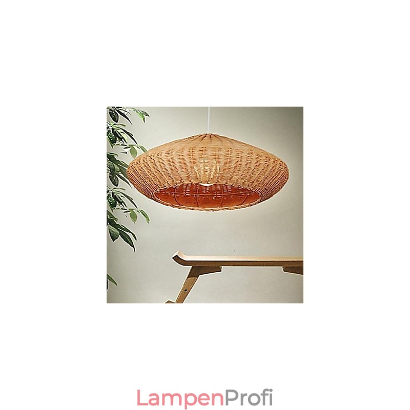 Moderne, zeitgenössische Pendelleuchte aus Metall im Landhausstil