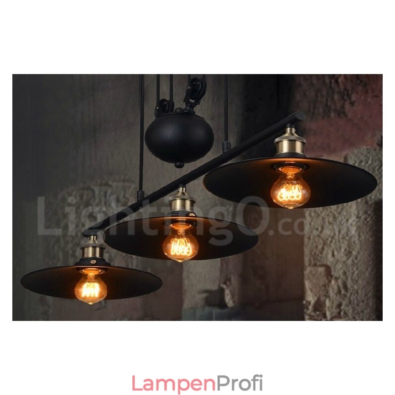 3-flammige Pendelleuchte aus Metall im Vintage-Stil