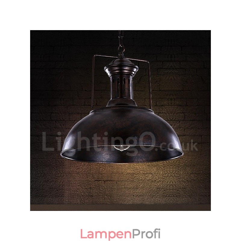 Schwarze Pendelleuchte im Vintage-Stil aus Metall im Landhausstil