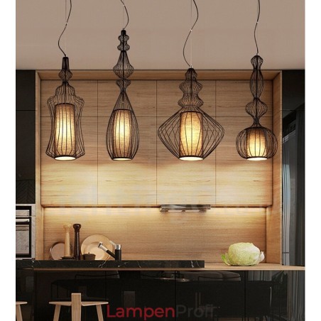 Hängelampe in Vaseform im Landhausstil aus Metall