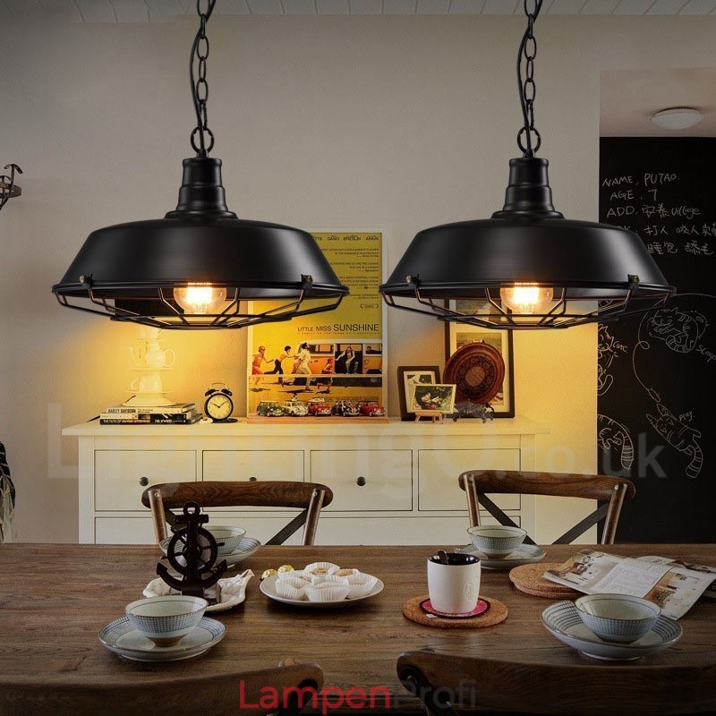 Retro Vintage Pendelleuchte aus schwarzem Metall