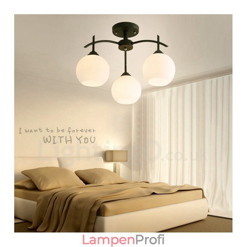 Traditioneller klassischer integrierter Kronleuchter mit 3 Lichtern