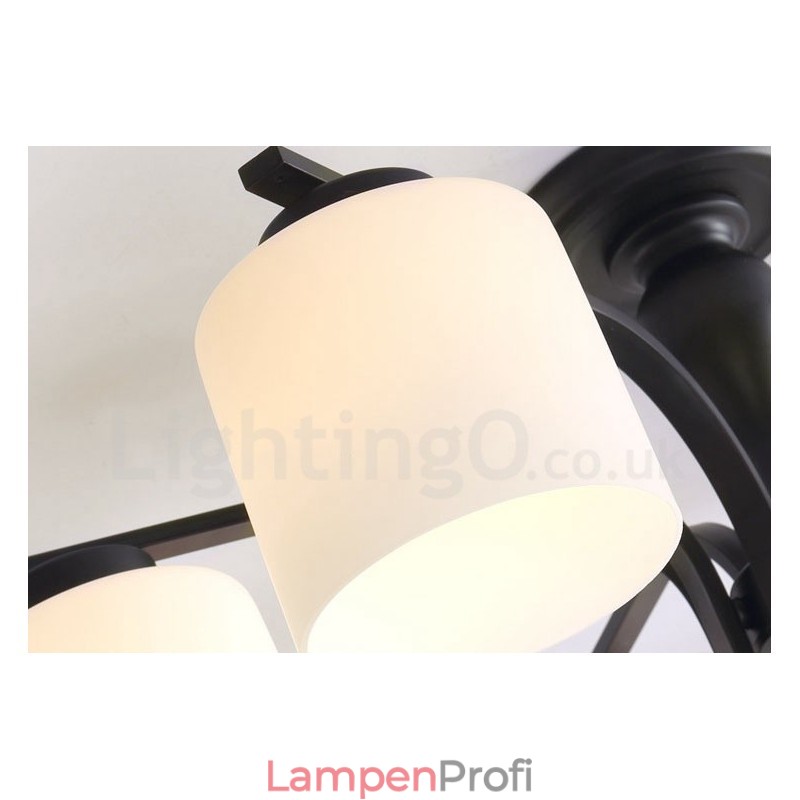 8-flammiger integrierter Kronleuchter aus Metall mit Glasschirm