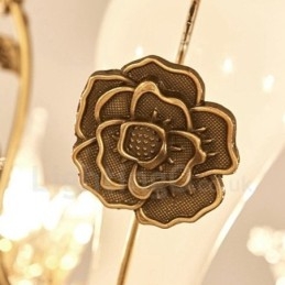 6-flammiger traditioneller klassischer integrierter Kronleuchter aus Metall