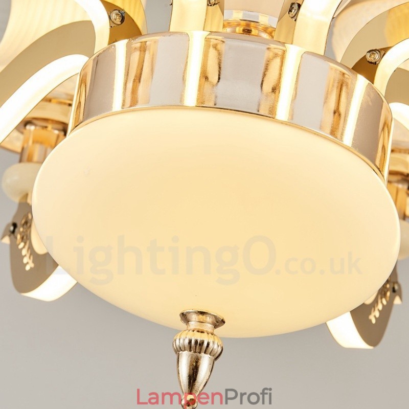 8-flammiger traditioneller klassischer integrierter Kronleuchter aus Metall