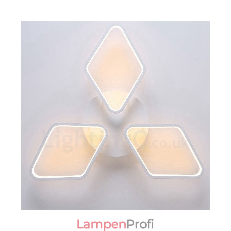 3-flammige, moderne, integrierte Deckenleuchte aus Metall