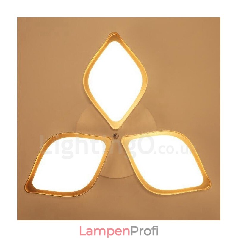 3-flammige, moderne, integrierte Deckenleuchte aus Metall