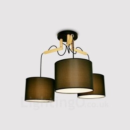 Moderne Pendelleuchte mit 3 Lichtern aus Holz und Stoffschirm