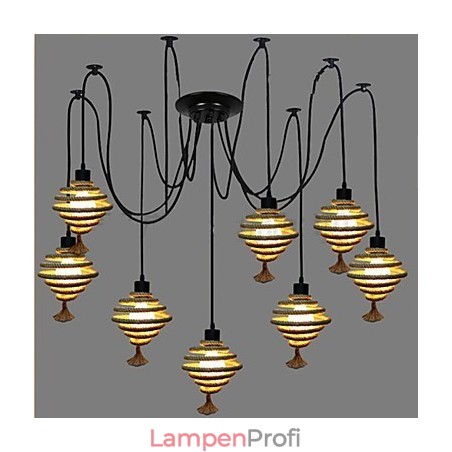 Der Nordic Country Retro Honeycomb Kronleuchter. Kronleuchterlampe. Die himmlischen Mädchen streuen Blüten.