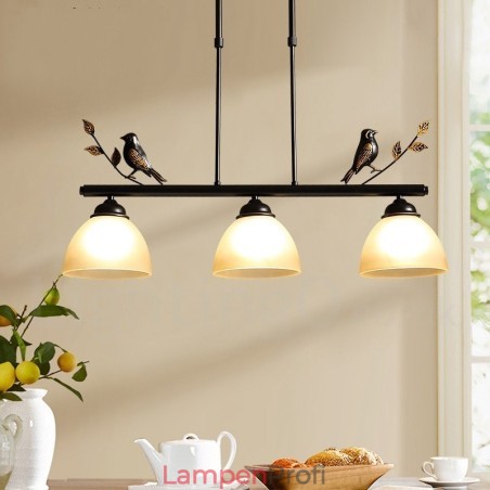 3-flammige Hängeleuchte im Retro-Stil aus rustikalem Stahl mit Glasschirm 3-flammige Hängeleuchte im Retro-Stil aus rustikalem Stahl mit Glasschirm
