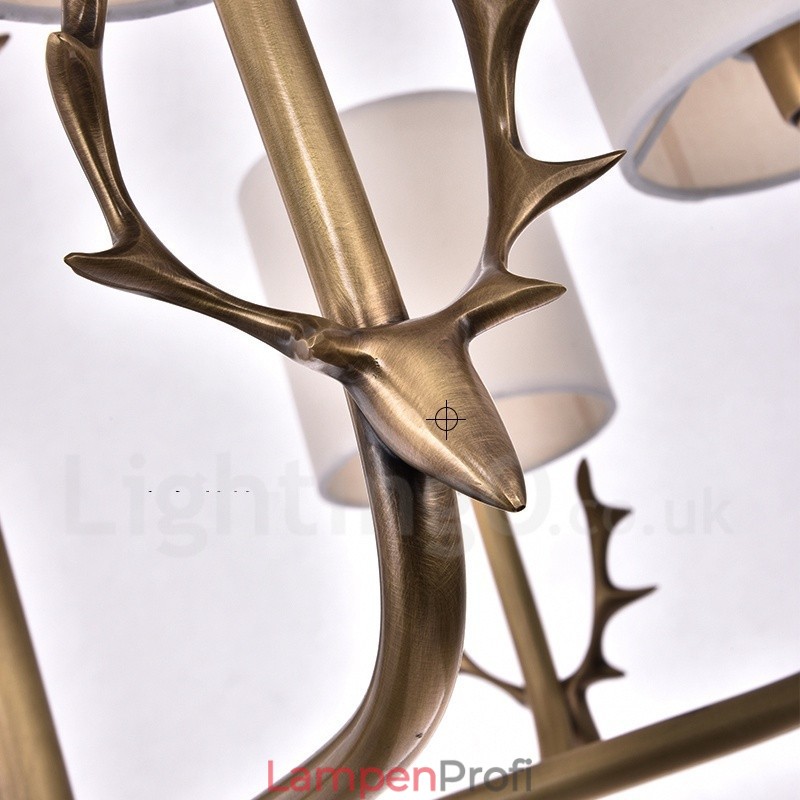 Rustikaler Kronleuchter „Lodge“, 8 Lichter, Messing, mit Stoffschirm