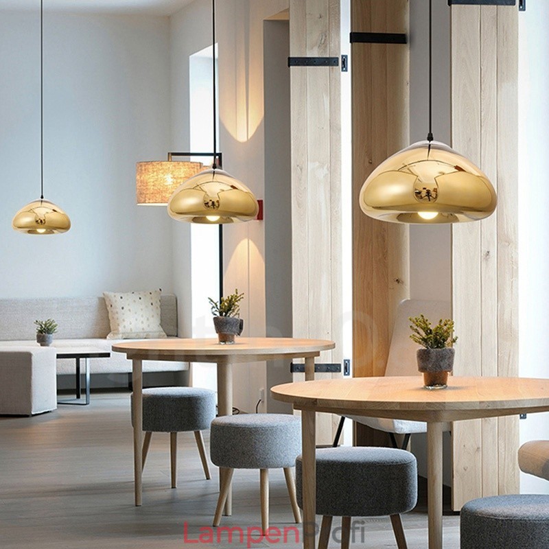 Moderne zeitgenössische 1-flammige Pendelleuchte aus Glas mit Glasschirm