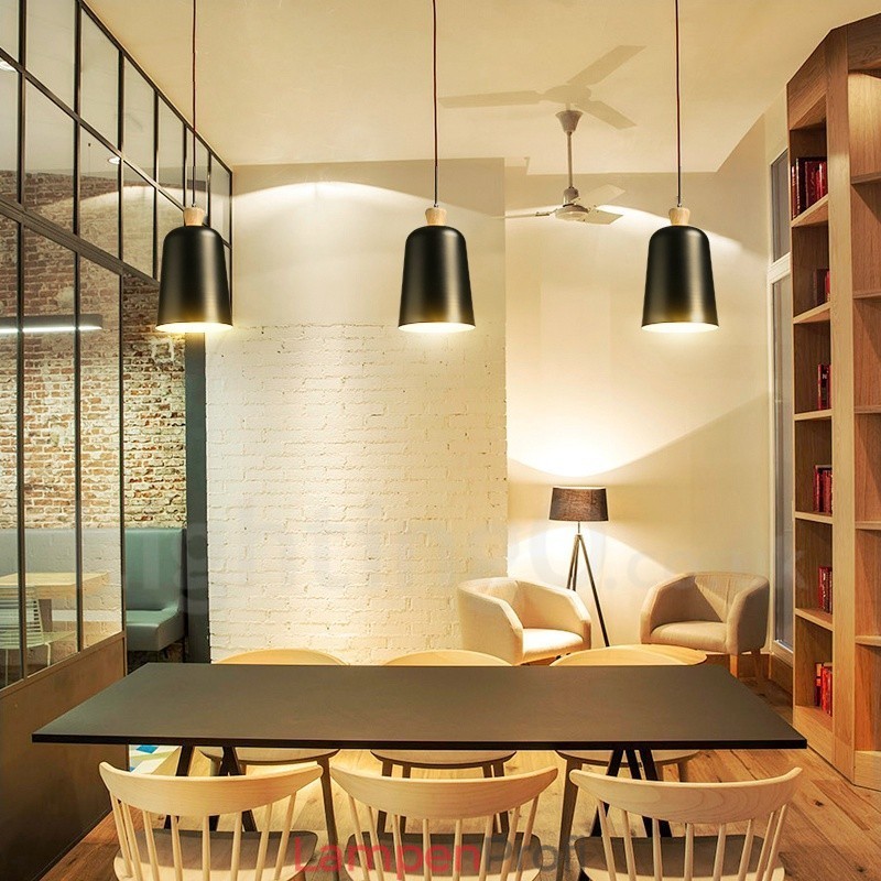 Moderne zeitgenössische 1-flammige Pendelleuchte aus Aluminiumlegierung mit Schirm aus Aluminiumlegierung