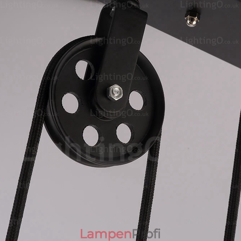 Moderne Pendelleuchte mit 2 Lichtern und Glasschirm