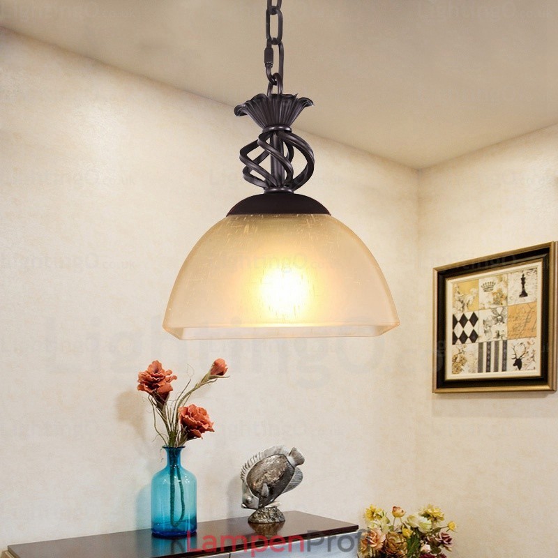 1-flammige Hängeleuchte im Landhausstil mit Glasschirm