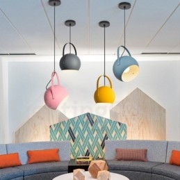 Nordeuropa Stahl Beleuchtung Ausstellung Shop Pendelleuchte