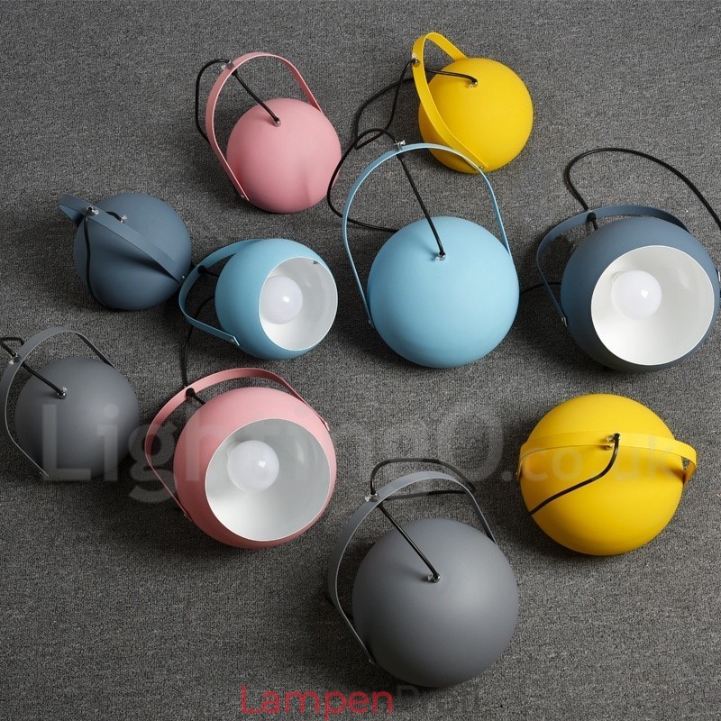 Nordeuropa Stahl Beleuchtung Ausstellung Shop Pendelleuchte