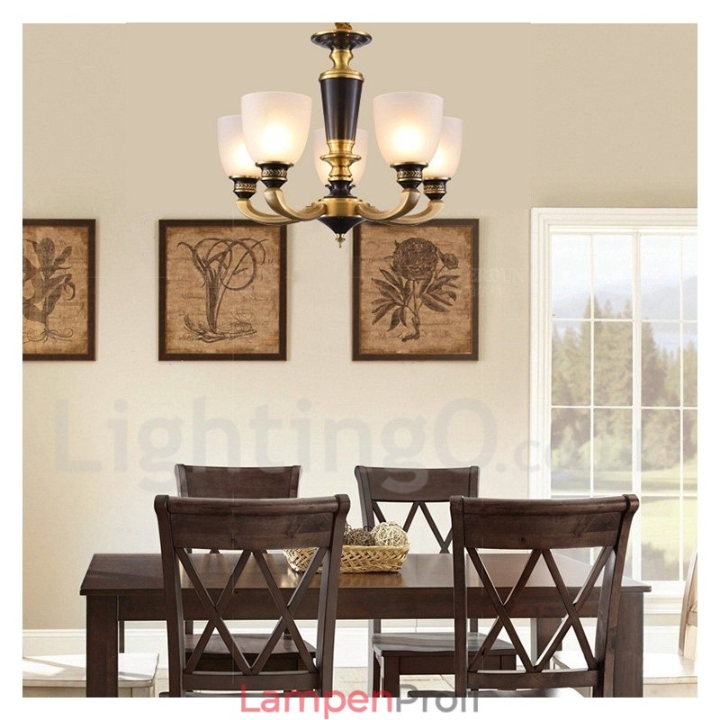 Luxuriöser rustikaler Retro-Vintage-Kerzenleuchter aus reinem Messing mit Glasschirmen