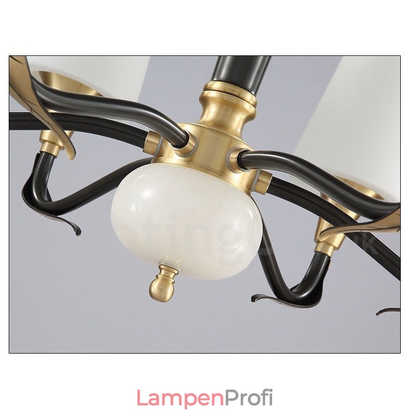 Luxuriöser rustikaler Retro-Kerzenleuchter aus reinem Messing im Vintage-Stil mit Steinanhänger und Glasschirmen