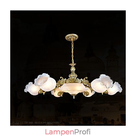 Traditioneller klassischer Vintage-Retro-Kronleuchter aus Bronzemetall