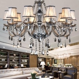 Großer Kronleuchter aus K9-Kristall in grauer Kerze mit Schirmen