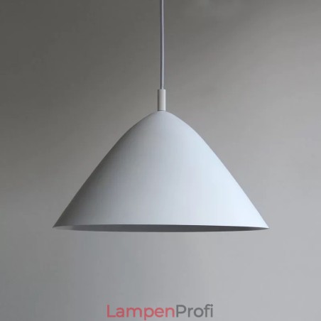Moderne Pendelleuchte im nordischen Stil Moderne Pendelleuchte im nordischen Stil