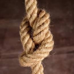 Handgefertigte Kronleuchterlampe aus Hanfseil im Retro-Landhausstil