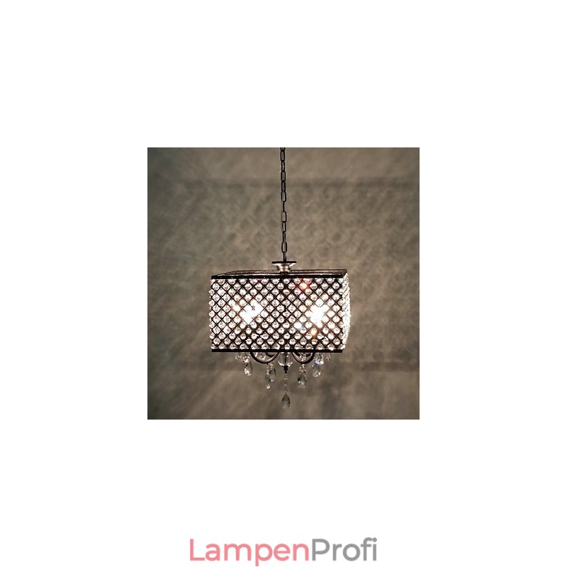 Traditioneller klassischer Kronleuchter aus Metall mit Kristallmalerei