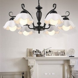 Nordische Pendelleuchte aus Eisen in Blumenform mit Glasschirm