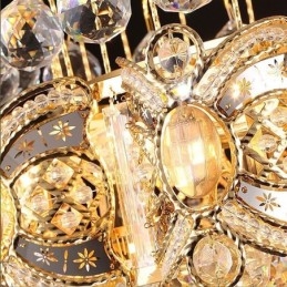 Anmutiger Kristall-Kronleuchter, klassische Pendelleuchte in Goldfarbe