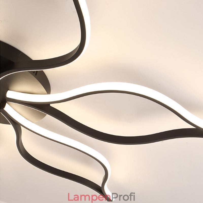 Minimalistische Deckenleuchte mit fünfblättrigem Blumenmotiv