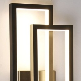 Minimalistische, flächenbündige Deckenleuchte aus Aluminium im geometrischen Stil