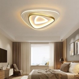 Deckenleuchte, bündige Montage, dreieckige Deckenlampe