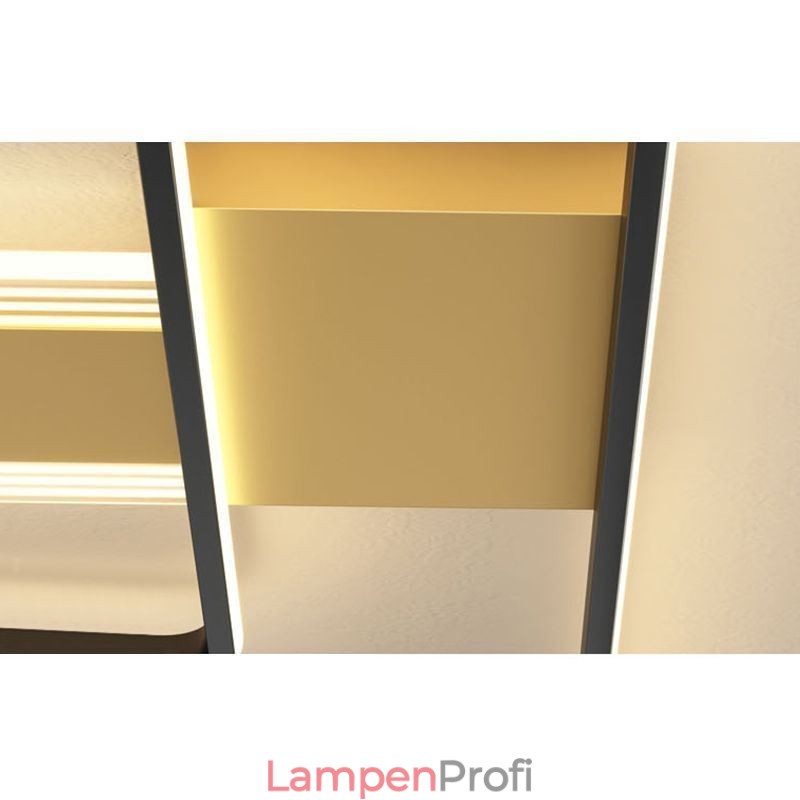 Geometrischer Deckenstrahler aus Acryl