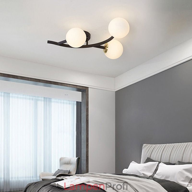 Moderne minimalistische Deckenleuchte mit Glaskugel-Montage im Zweig-Stil