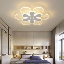 Moderne, bündige Deckenleuchte mit hübscher Blume