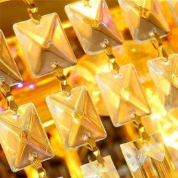 Moderner, flächenbündiger dreistufiger Kristallkronleuchter