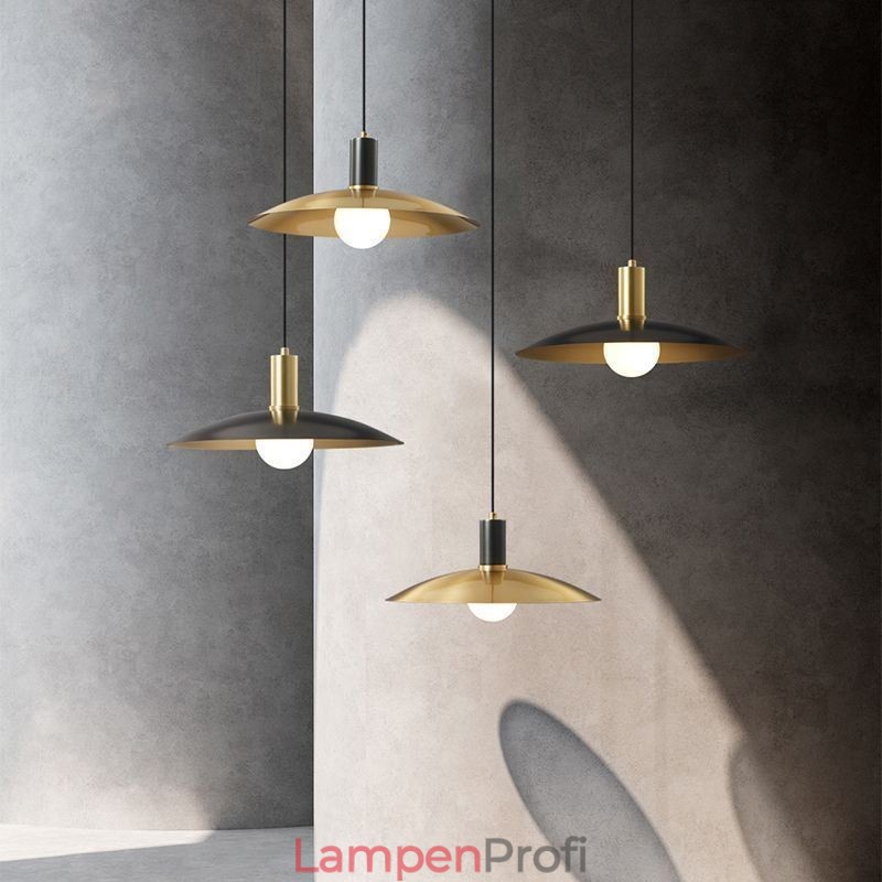 Moderne, schlichte Pendelleuchten