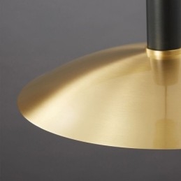 Moderne, schlichte Pendelleuchten