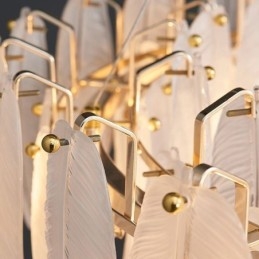 Künstlerischer Glas-Kronleuchter mit Federn, runde Pendelleuchte