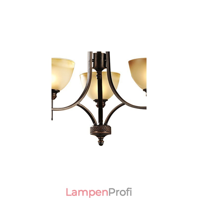 Eleganter Kronleuchter mit 3 Lichtern in warmem Licht