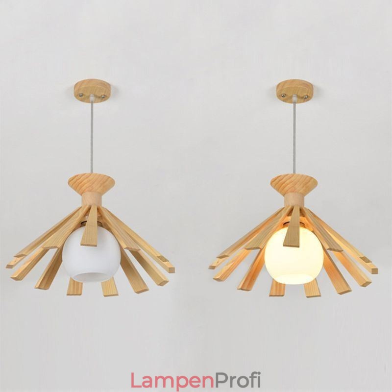Hängeleuchte aus Holz im schlichten Stil