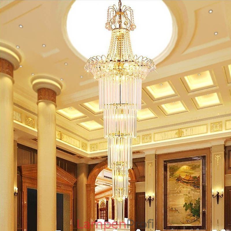 Eleganter langer Kristall-Kronleuchter