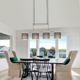 Moderne 4-flammige Pendelleuchte mit Stoffschirm, höhenverstellbar